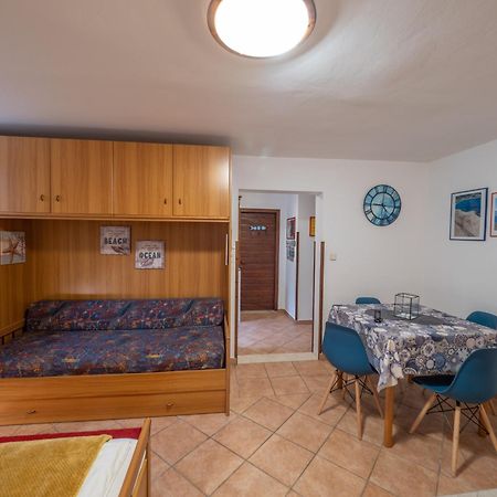 Apartments Zlatko & Mira Dorcic Baska  Room photo